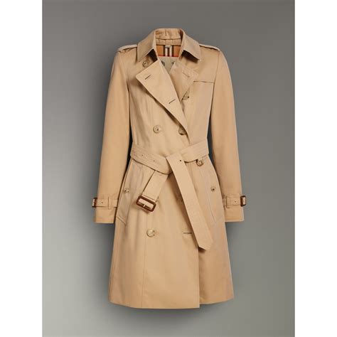 fake burberrys of london trench coat|burberry chelsea heritage trench coat.